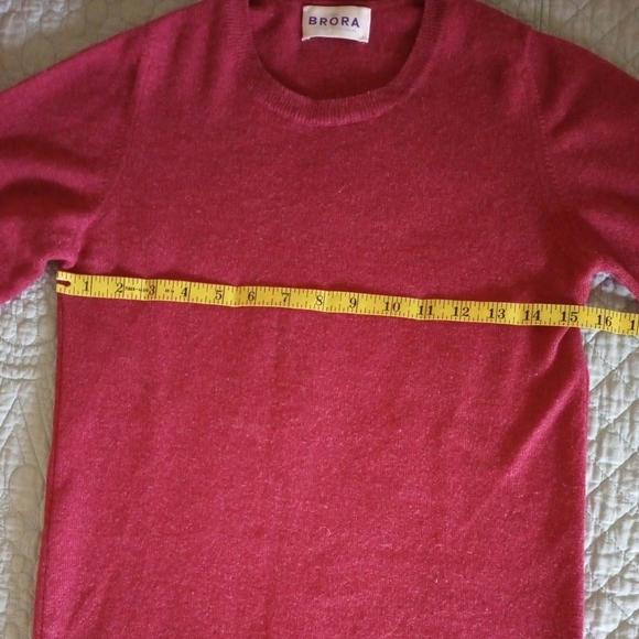 Up-Cycled Brora Scottish Cashmere Crewneck Sweater Dark Berry Pink - Picture 9 of 13